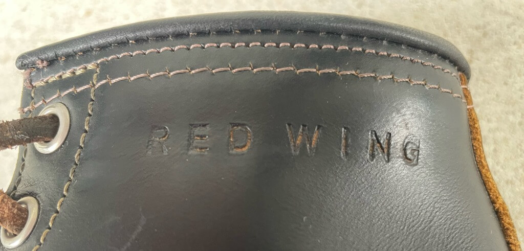 レッドウィング9874の右足のインサイドの刻印