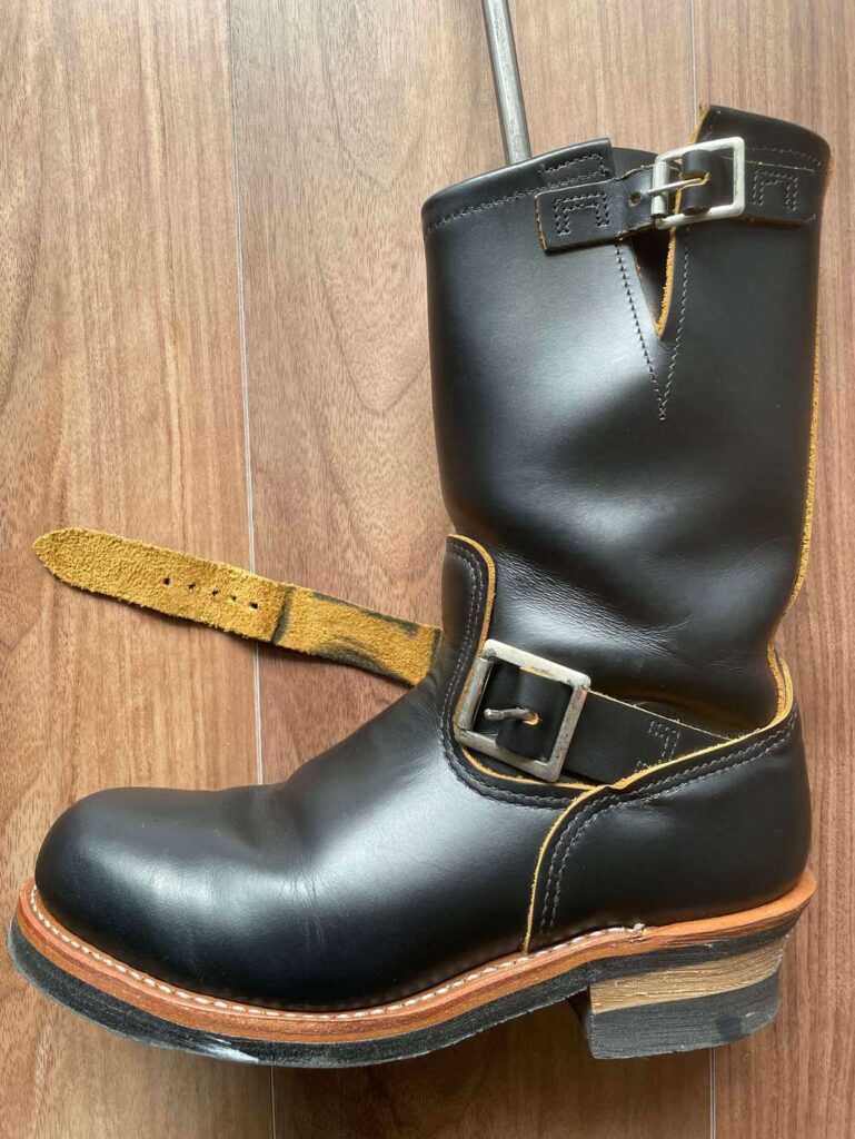 甲を伸ばした後