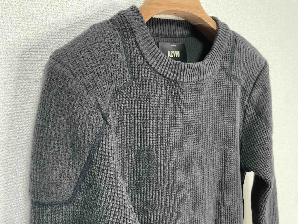 アディクトクローズ パデッドワッフルコットンニットのショルダーパッド