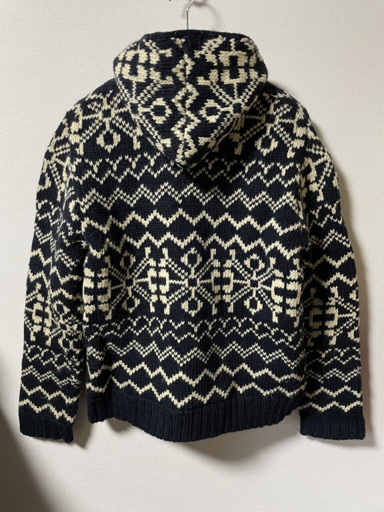 ハリウッドランチマーケットのスノーフレークニットジャケット(ネイビー)