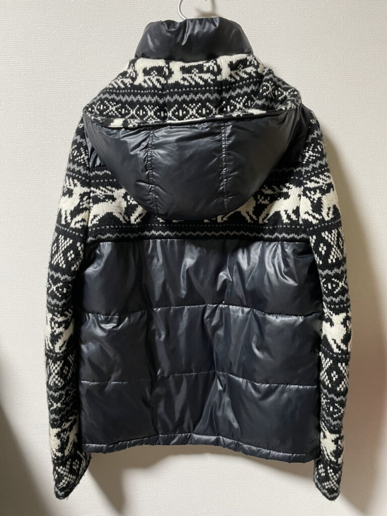 ルーバトラムのトナカイ柄ニットダウンジャケット黒
