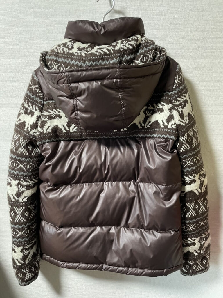 ルーバトラムのトナカイ柄ニットダウンジャケット茶色