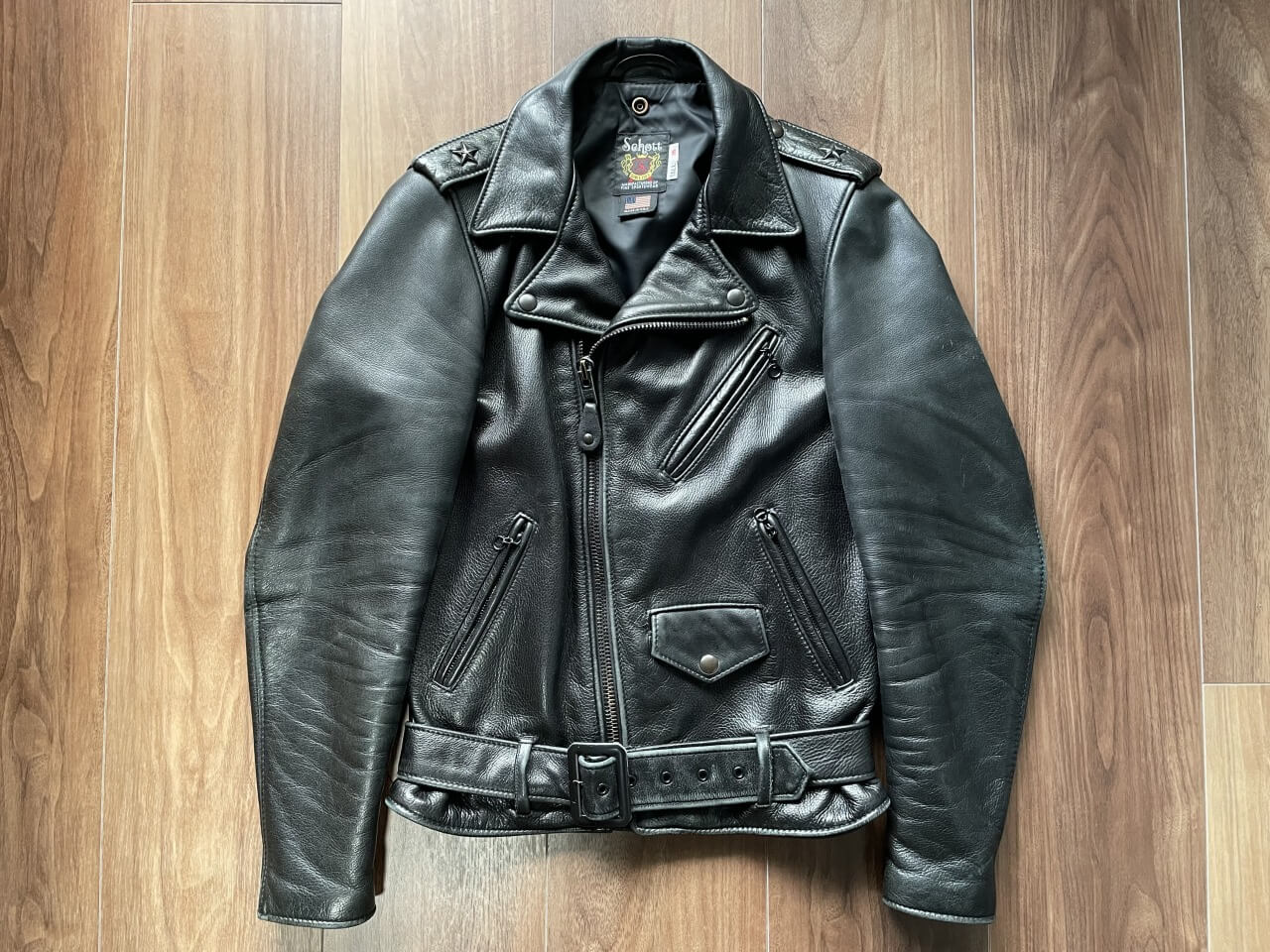 schott 513UST】オールブラックのワンスターダブルライダースを紹介 