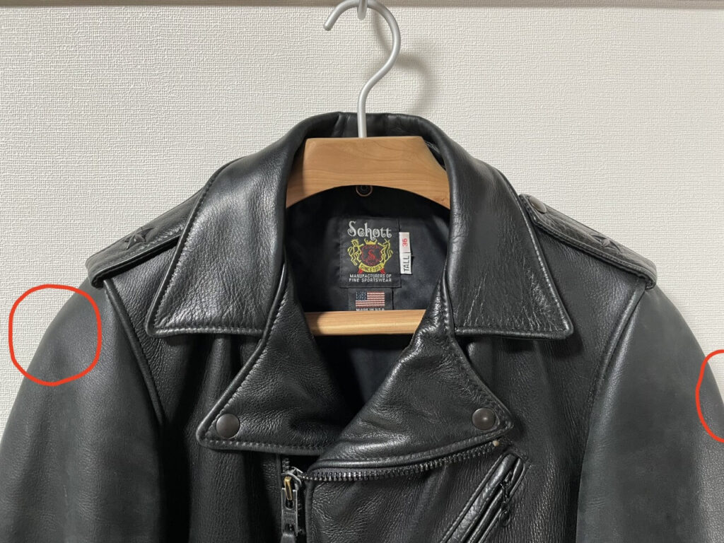 無印良品の紳士用レッドシダーコートハンガー