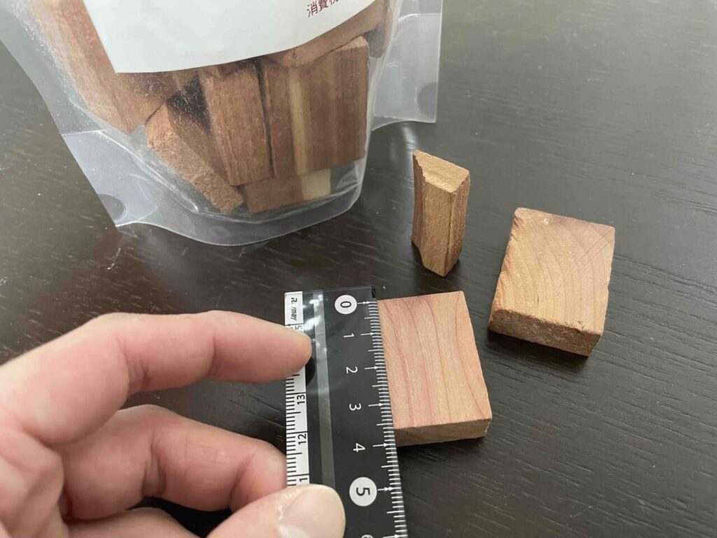 無印良品 不揃いレッドシダーブロックの大きさ