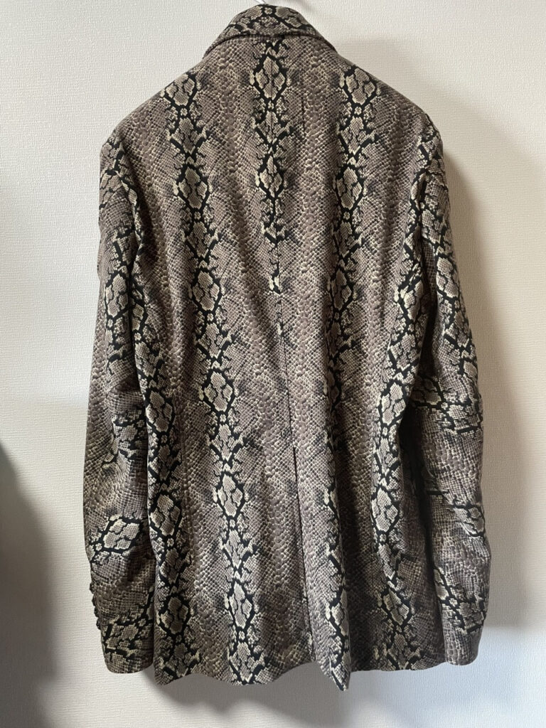 JINYA SPORTSWEARのテーラードジャケット