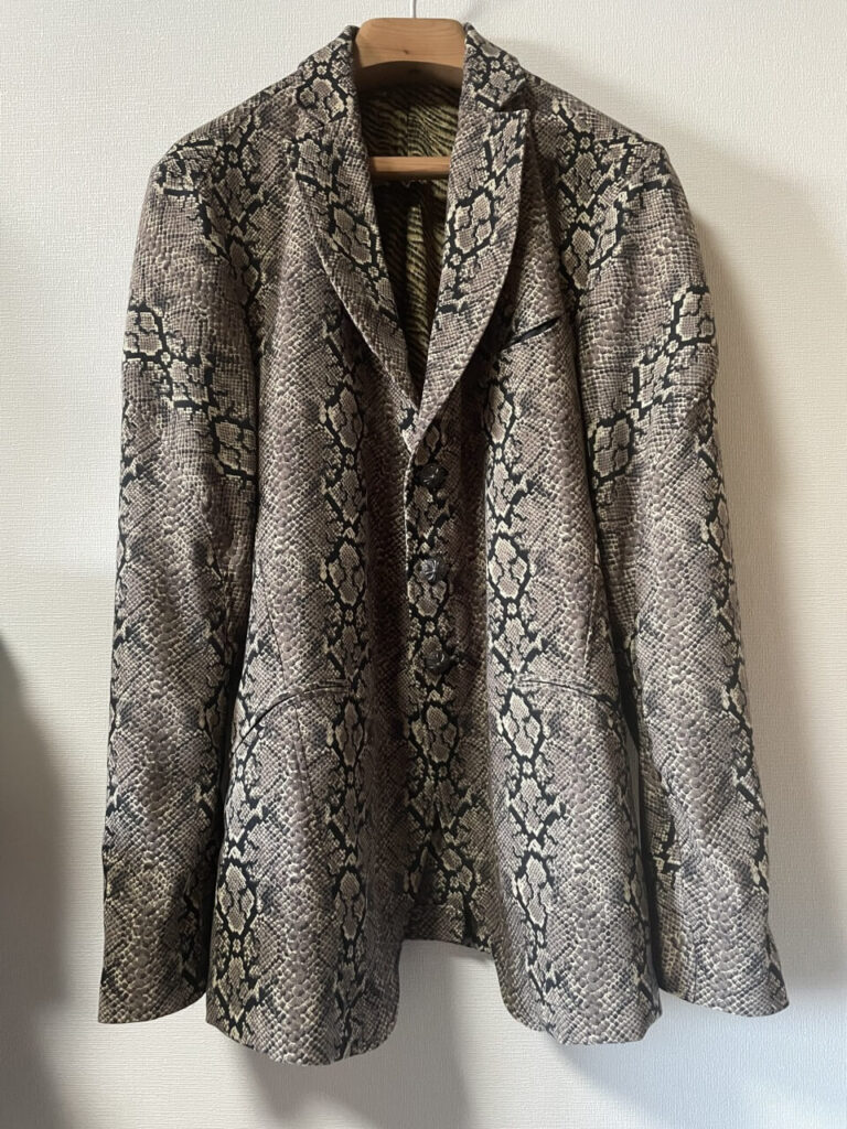 JINYA SPORTSWEARのテーラードジャケット