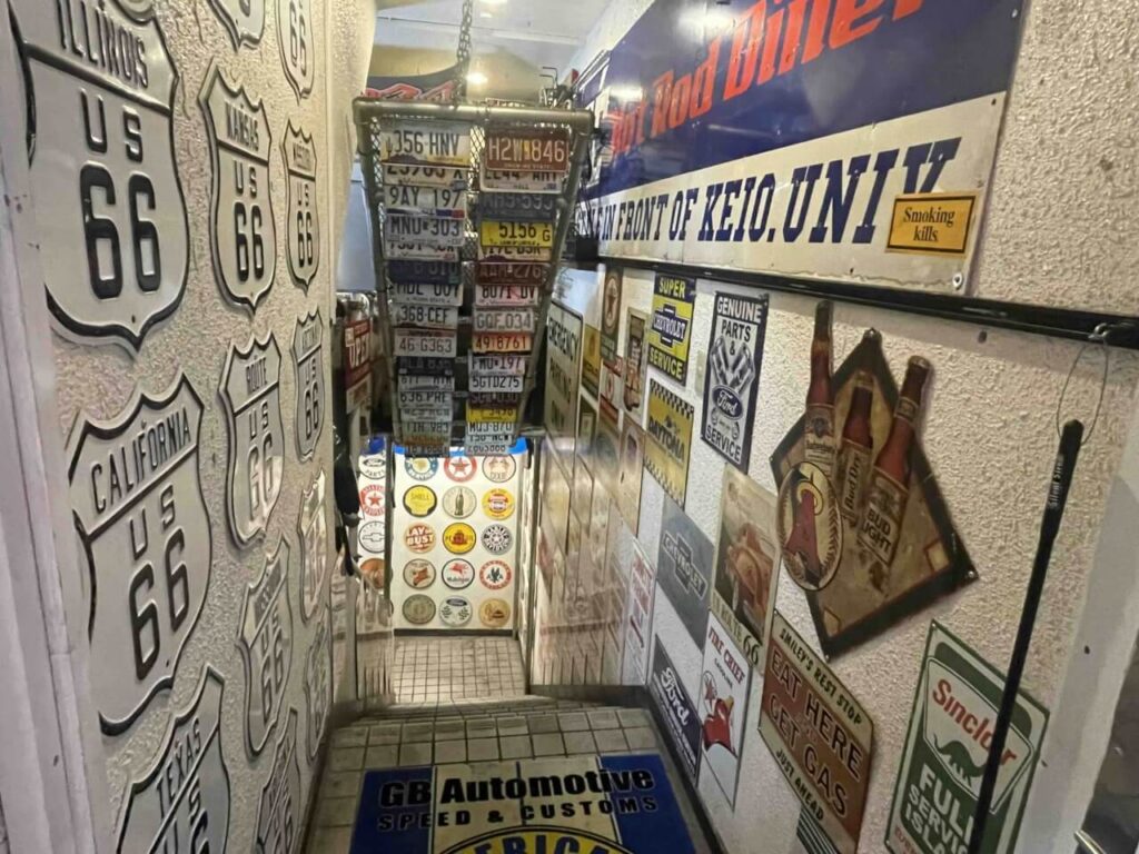 GB'sカフェ日吉駅前店の出入り口