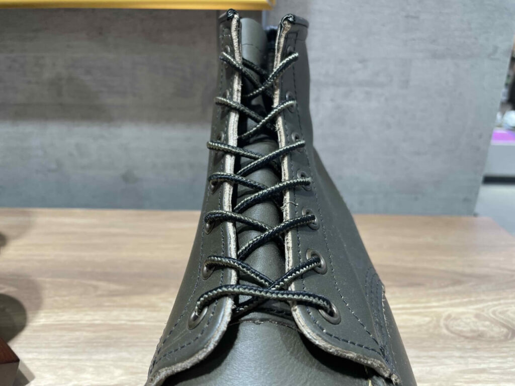 レッドウィング8828のシューレース