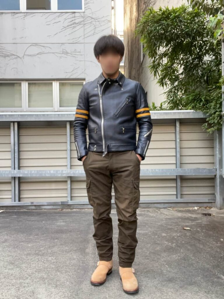 アディクトクローズAD-03CSとカーキボトムス、レッドウィング9269のコーディネイト。