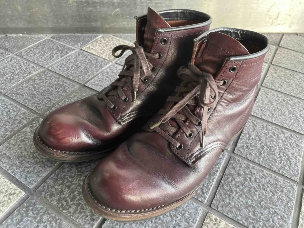 レッドウィング9011”ベックマン ブラックチェリーフェザーストーン”