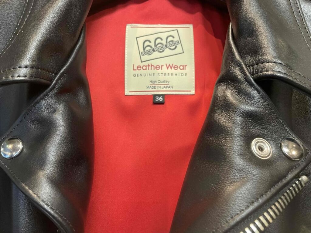 666の赤ストレッチ裏地