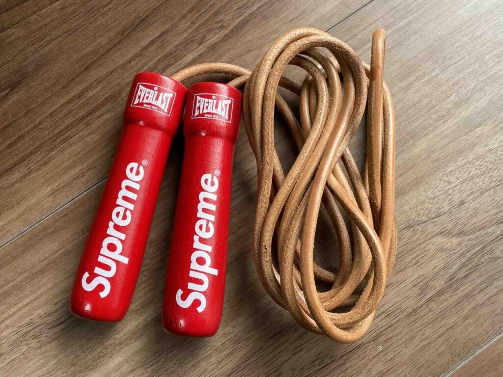Supreme Rope Step Supreme×EVERLASTの異色コラボ!スポーツライフを彩るファッショナブルな4アイテムを紹介! - スケオのアメカジ紹介ブログ
