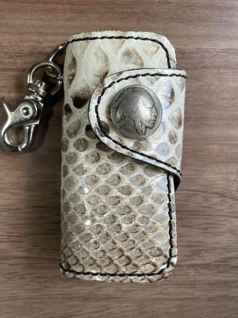 KC,s ハンギングキーケース パイソンレザー(新品時・前面)