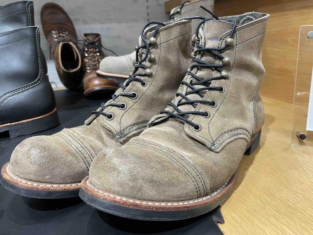 レッドウィング8087の茶色身の強い個体