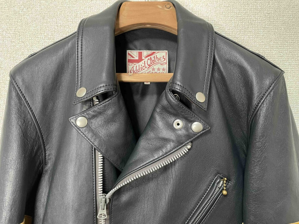 アディクトクローズのダブル襟