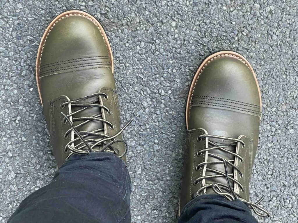 レッドウィング8078を着用。