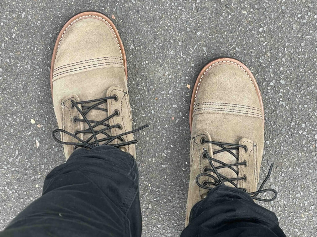 レッドウィング8087を着用。