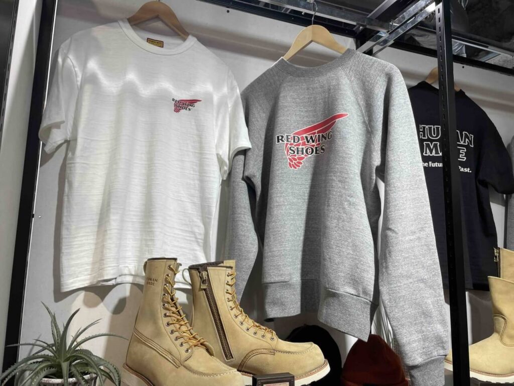 レッドウィング×ヒューマンメイドのコラボ(8インチモック、スウェット、Tシャツ)