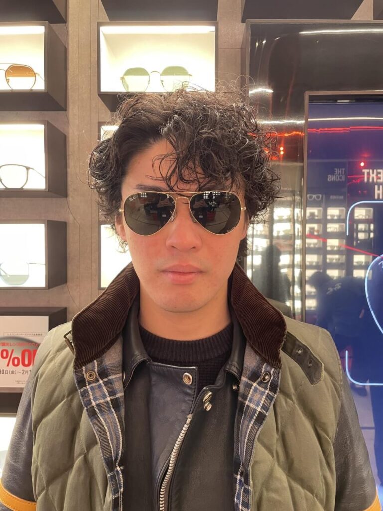 レイバンアビエーターのサイズ58を着用。