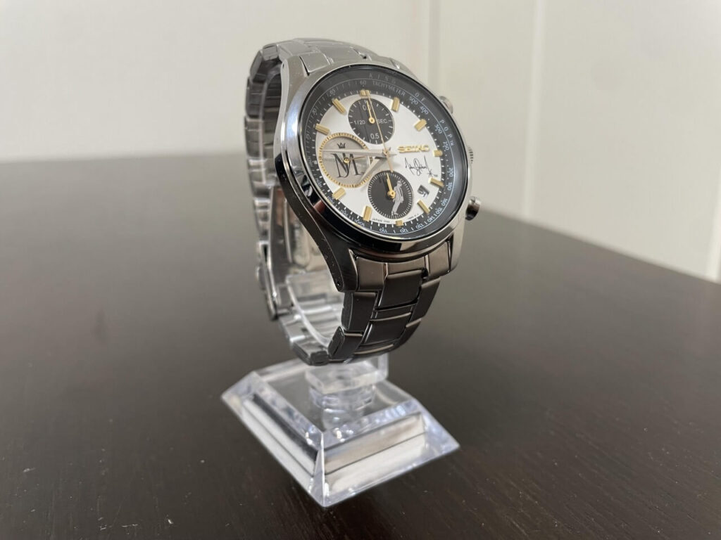 SEIKO WATCH×マイケルジャクソンのコラボレーションモデル（左斜め）