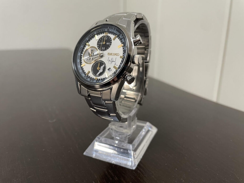 SEIKO WATCH×マイケルジャクソンのコラボレーションモデル（右斜め）