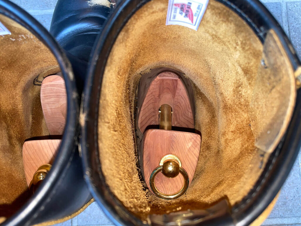 ブリガのシューツリーブーツタイプをエンジニアブーツに使用。