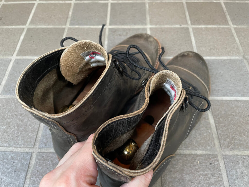 ブーツに一般的なシューツリーを使用したときのシャフト