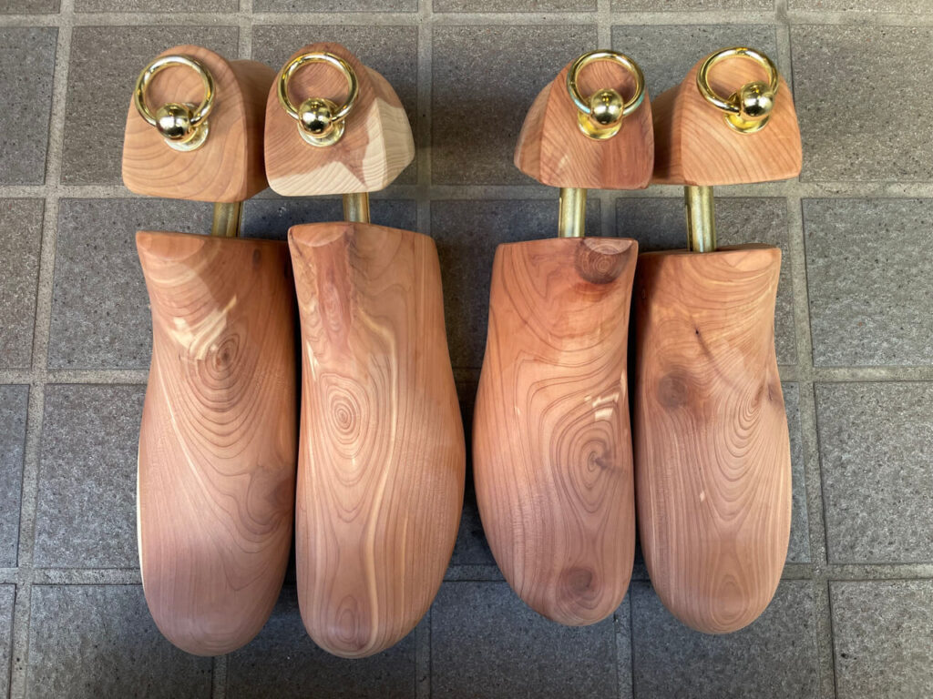 ブリガのシューツリーブーツタイプのMサイズとSサイズ